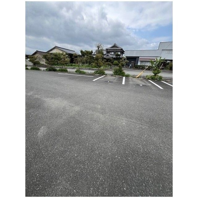 ノースフィールドユタカの駐車場|駐車スペースもあります☆