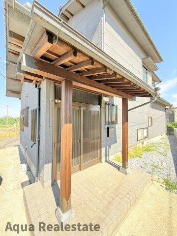 高松市香南町西庄　リノベ住宅のエントランス