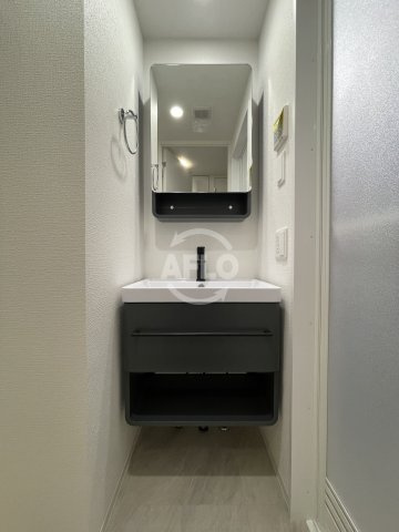 セレニテ難波リアンの独立洗面台|セレニテ難波リアン　独立洗面台
