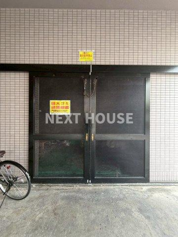 レグルス我孫子の駐車場