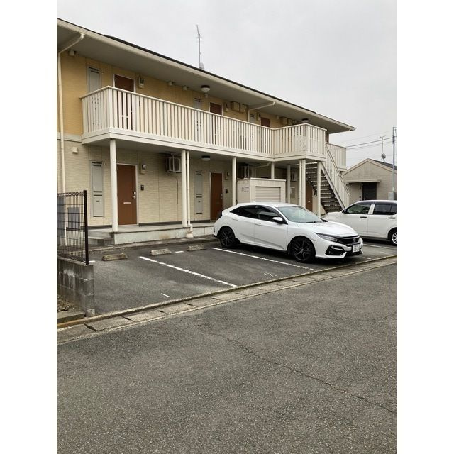 アステイオンの駐車場
