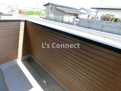 【バルコニー】 | Ｓｏｌｅａｄｏ | 晴れた日には洗濯物もたくさん干せます。