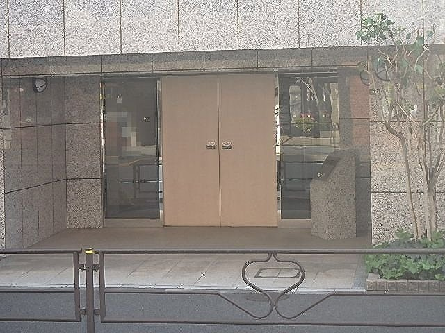 クオリア後楽園のエントランス