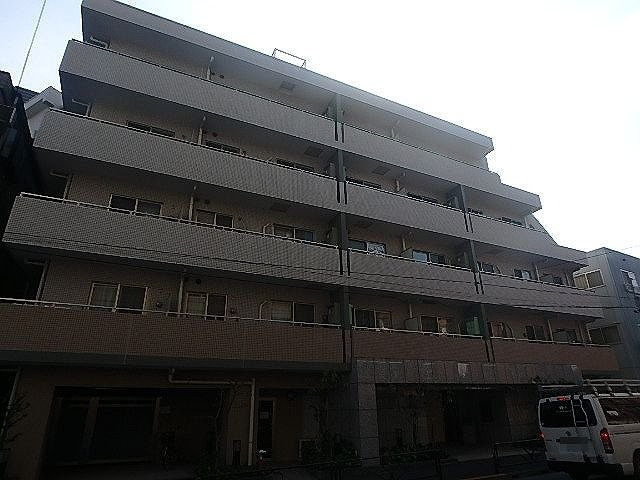 クオリア後楽園の外観