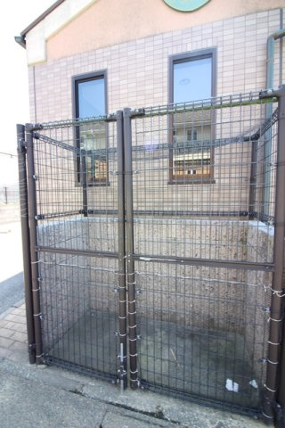 ビューカトレアのその他共用部分|便利な敷地内ゴミ置き場もあります♪