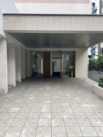 パークアクシス御茶ノ水ステージのエントランス