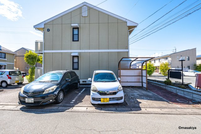 ライブタウン風間　Dの駐車場