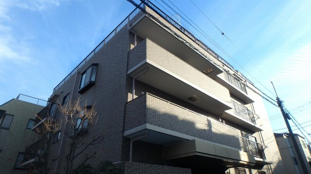 カスタリア本駒込の外観