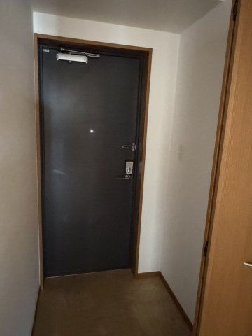 フォレンツタワー文京千石の玄関