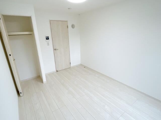 Ｅａｓｔ　Ｆｌａｔ　松戸の洋室