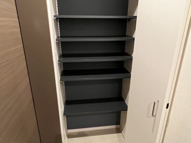 レガーロＥａｓｔの玄関|同建物別室参考写真