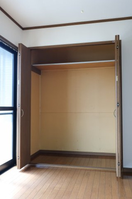 【収納】 | ジーエルハイツ | 1階6畳洋室収納※同間取りの2号棟のお写真です