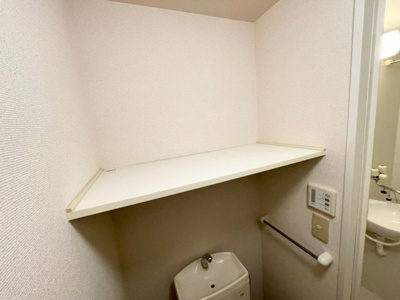 【内装】 | レオパレスラパン | トイレ棚収納