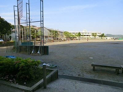 横須賀市立大楠中学校まで800ｍ