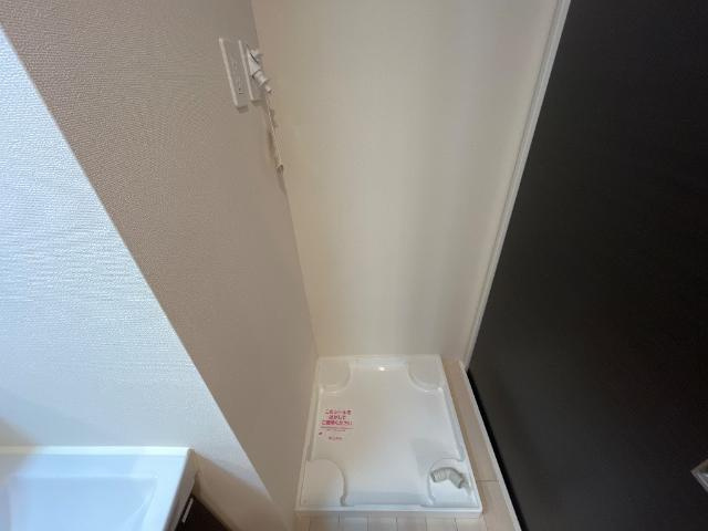 Tiara本町の洗面所|室内洗濯機置場