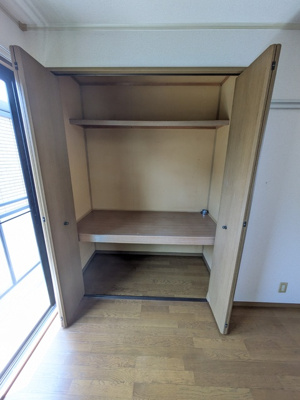洋室には収納あります