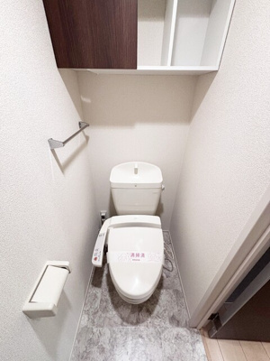 洗浄機能付便座のトイレ