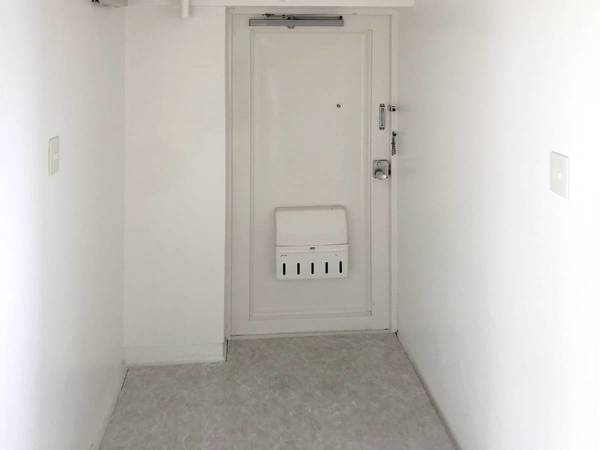 ビレッジハウス富山北5号棟の玄関|ビレッジハウスの同一物件・同一タイプの間取りの写真です