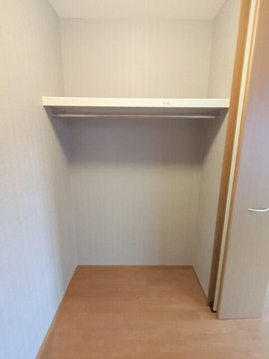 広々としたウォークインクローゼット