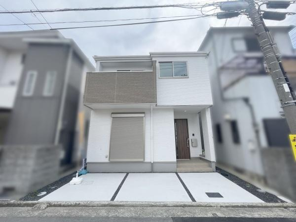 【外観】 | 阪堺電気軌道阪堺線「東湊」駅が徒歩6分。
通勤にも外出にもアクセス良好。家族でおでかけすることも増えそうですね♪