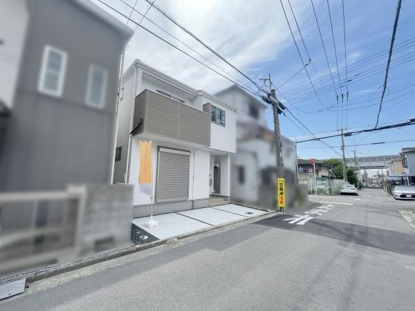 【前面道路含む現地写真】 | 全面道路：幅員約5.42ｍ！前面道路は交通量も少なく、安心してお住まい頂けます!