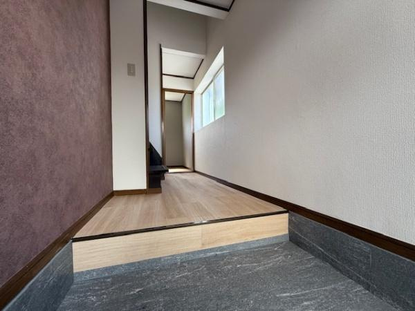 【玄関】 | 門真市五月田町　中古戸建