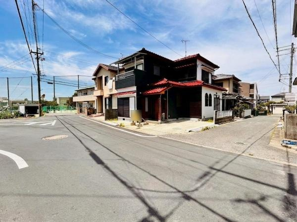 【前面道路含む現地写真】