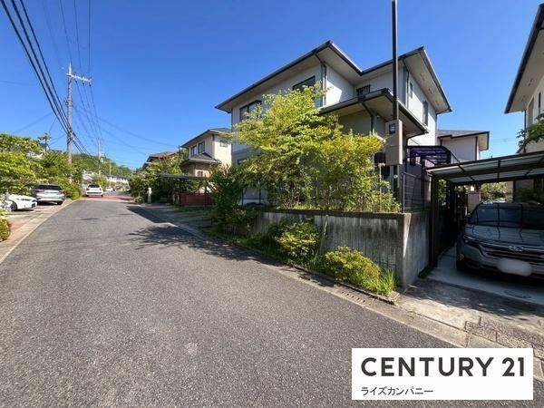 【前面道路含む現地写真】 | 和泉市みずき台1丁目　中古戸建