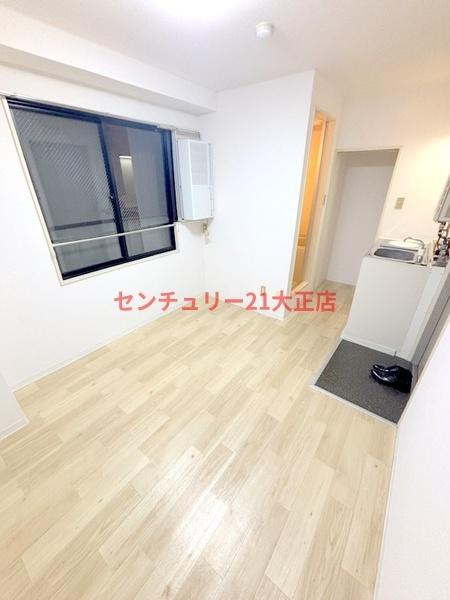 大阪市港区南市岡３丁目の賃貸マンションの駐車場|きれいな洋室