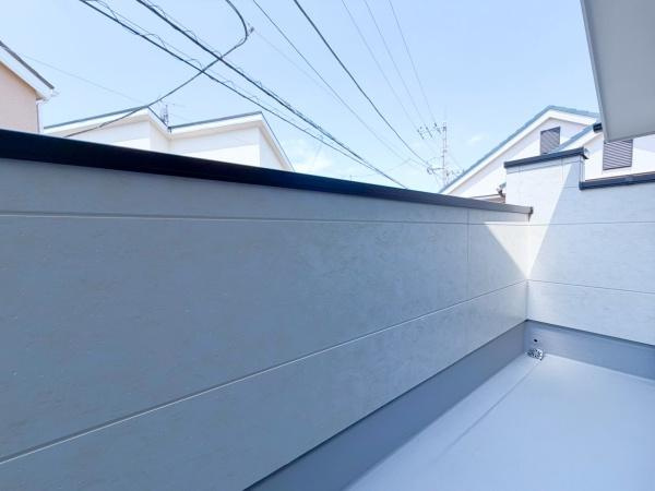 横浜市港北区富士塚１丁目の新築一戸建のバルコニー