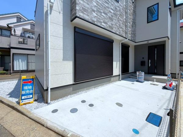 横浜市港北区富士塚１丁目の新築一戸建の駐車場
