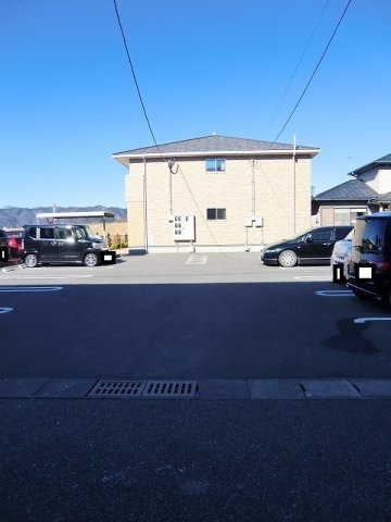 トレジャーの駐車場