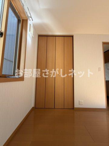 ジョイナ ス【おとり物件なし】#学生・社会人にオススメ！初期費用分割払いOK！の居間・リビング