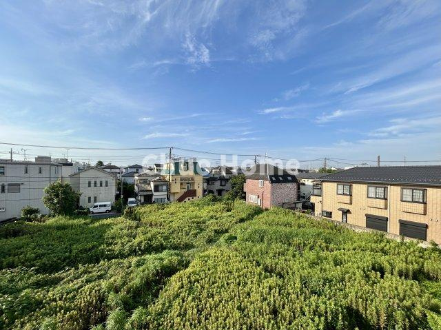 江戸川区南小岩2丁目新築分譲住宅の展望|手を伸ばせば、ふれることが出来そうな環境が、そのままインテリアになったような印象です。その豊かな眺望にふさわしい空間には、通風・採光にも優れ、心地よい光と風があふれています