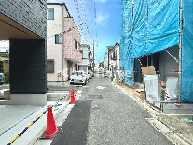 江戸川区南小岩2丁目新築分譲住宅の前面道路含む現地写真|全面道路