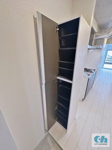 ASAYAⅢ 404号室の玄関