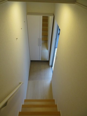 カルヴァドス　Ａの玄関
