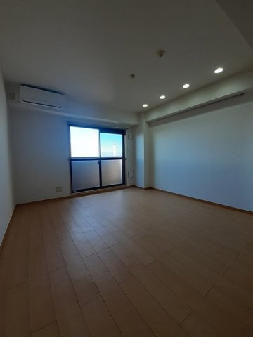 プライドの内装