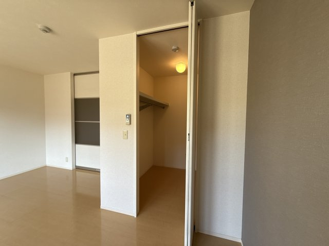 姫路市飯田のハイツの収納