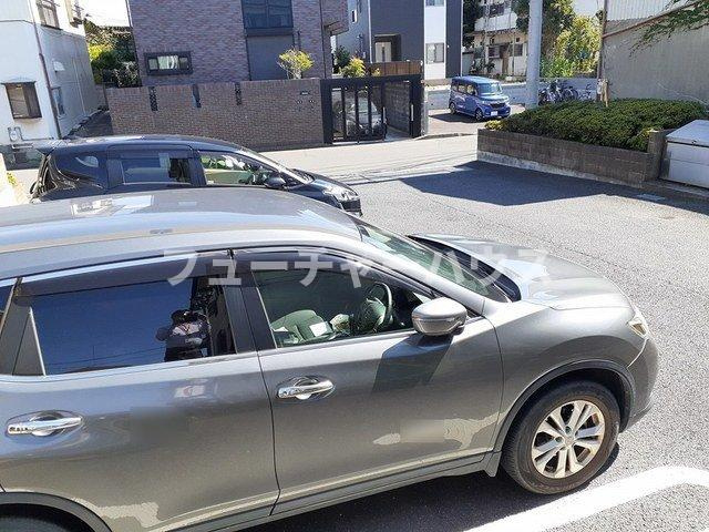 ドルチェの駐車場