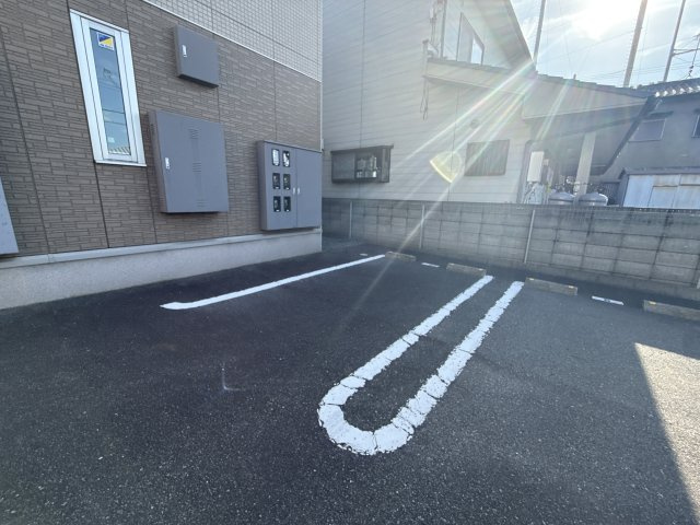 ピーチヒロハタの駐車場