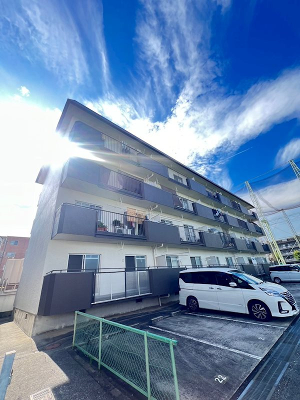 尼崎市武庫之荘本町２丁目の賃貸マンションの外観