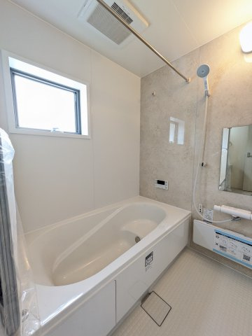 【いわき市自由ケ丘3期】全1棟／1号棟　■住宅ローンに不安がある方は不動産プラスまで■の浴室|◆ユニットバスの写真です◆　フルオート機能で、時間帯を気にせず、家族全員が暖かい湯船に浸かることができます。　一日の疲れを癒してくれそうですね♪