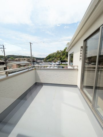 【いわき市自由ケ丘3期】全1棟／1号棟　■住宅ローンに不安がある方は不動産プラスまで■のバルコニー|バルコニーがあります