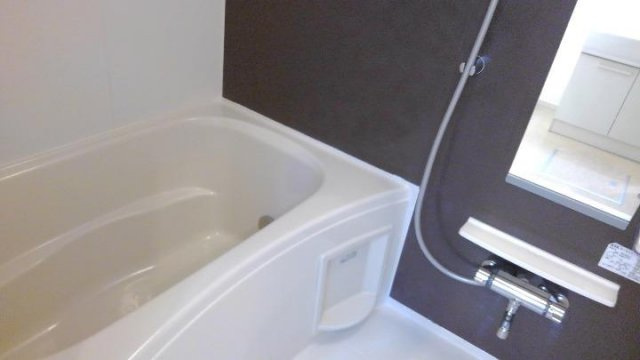 プラシードⅡの浴室