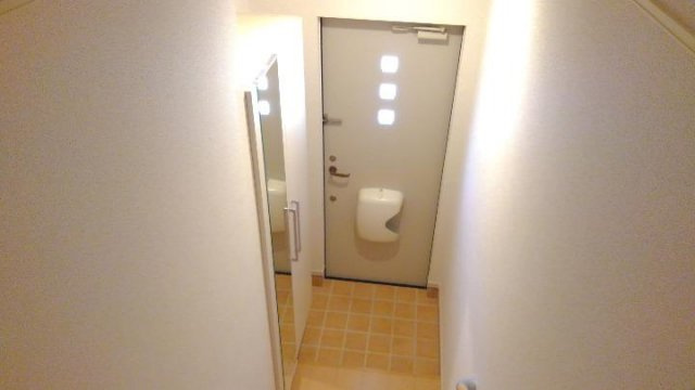 プラシードⅡの玄関
