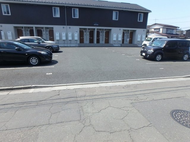 オルフェーヴルの駐車場