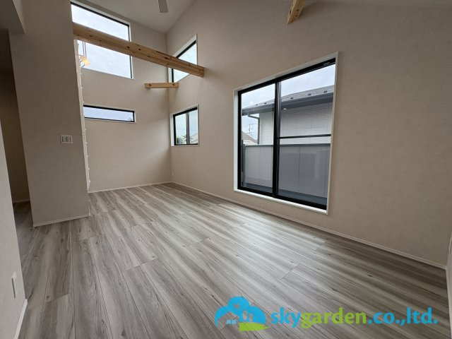 藤沢市本鵠沼５丁目　新築戸建　全２棟B号棟の居間・リビング