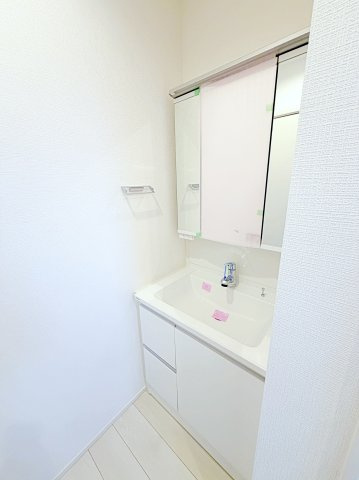 横浜市神奈川区羽沢町戸建の独立洗面台