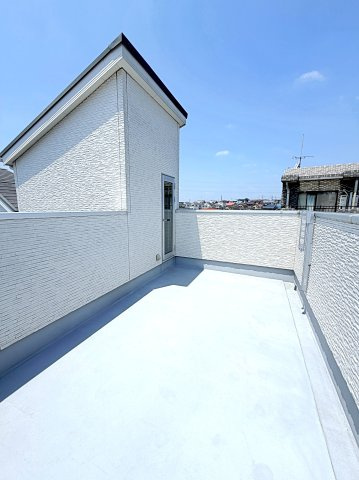 横浜市神奈川区羽沢町戸建のバルコニー